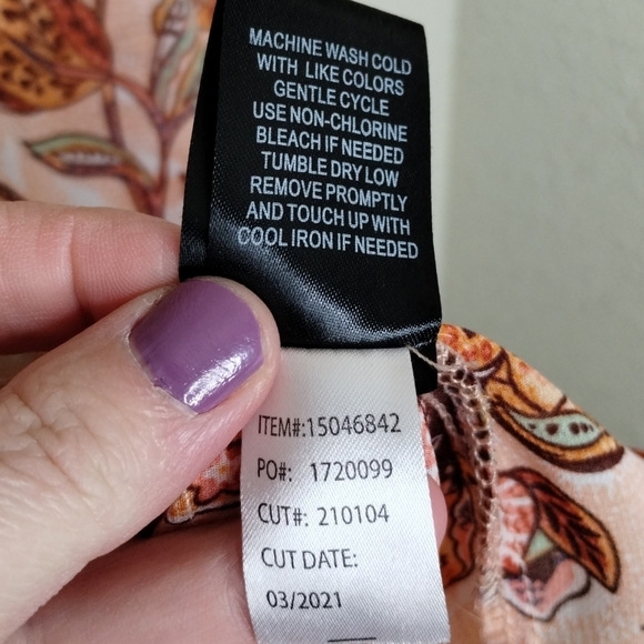 Torrid Lexie Babydoll Chiffon Tunic Hi Low Hem Pearl Floral Size 2X - Picture 8 of 8